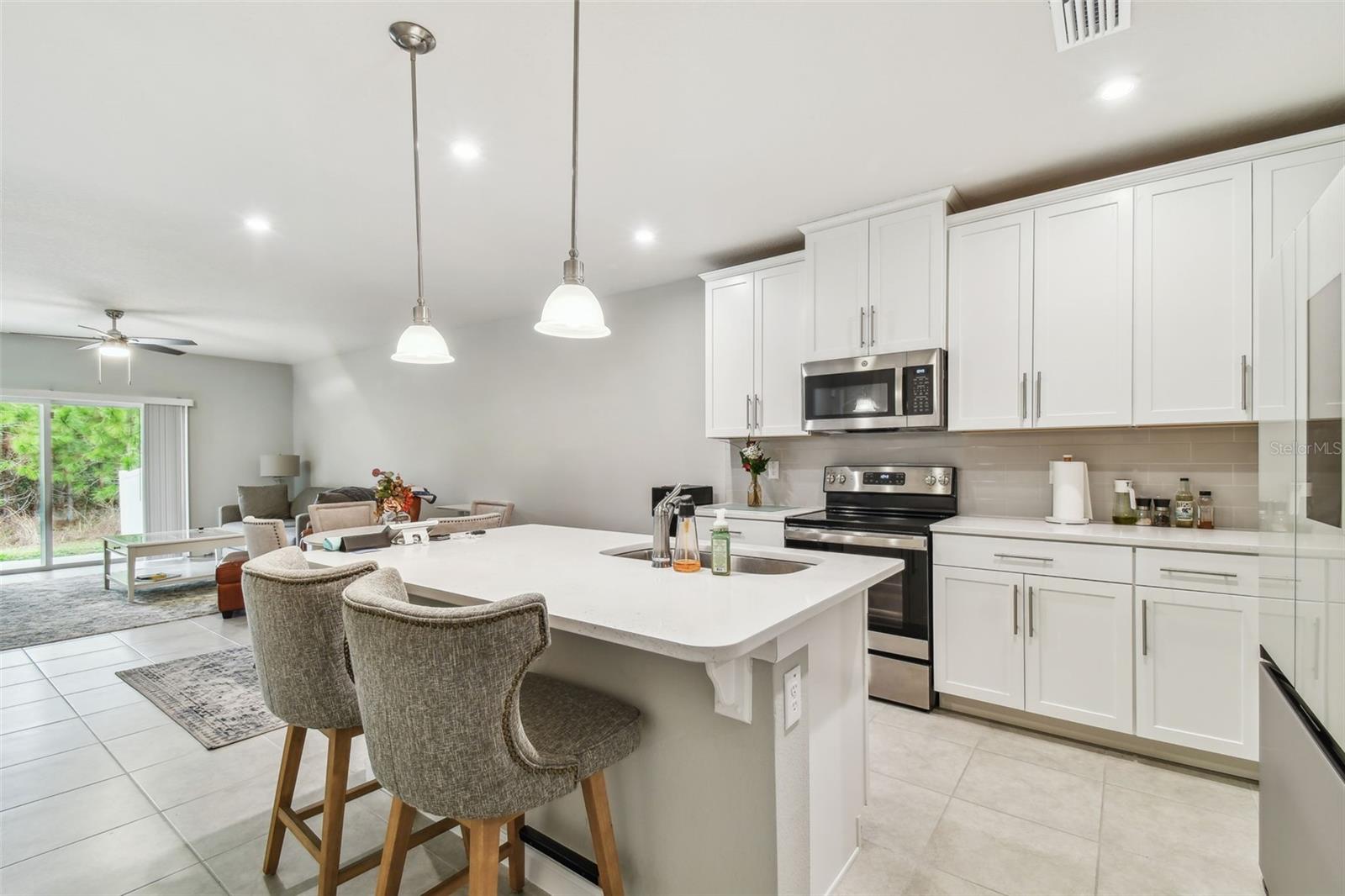 18053 TURNING LEAF CIR — photo 19
