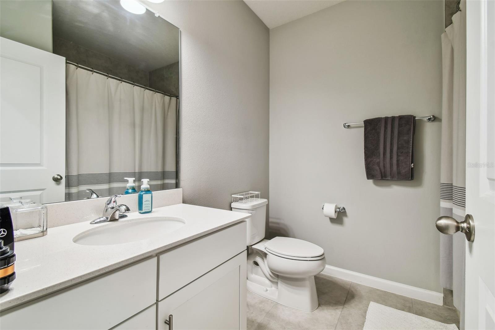18053 TURNING LEAF CIR — photo 37