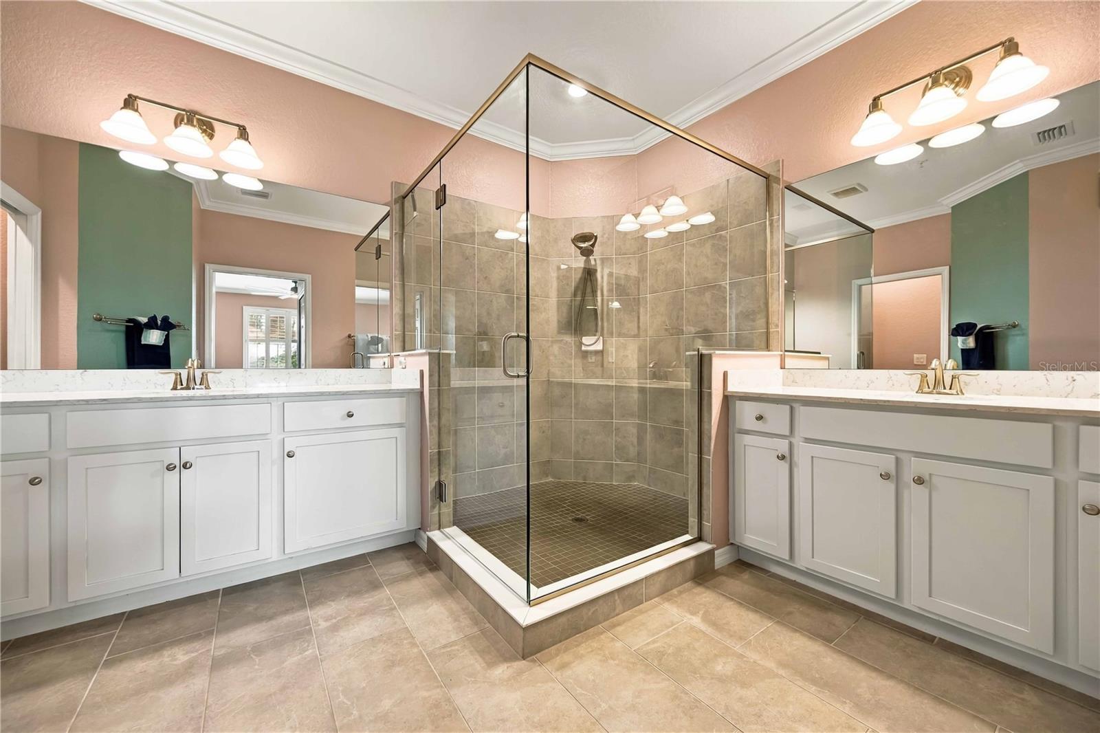 10817 TARFLOWER DR #201 — photo 37