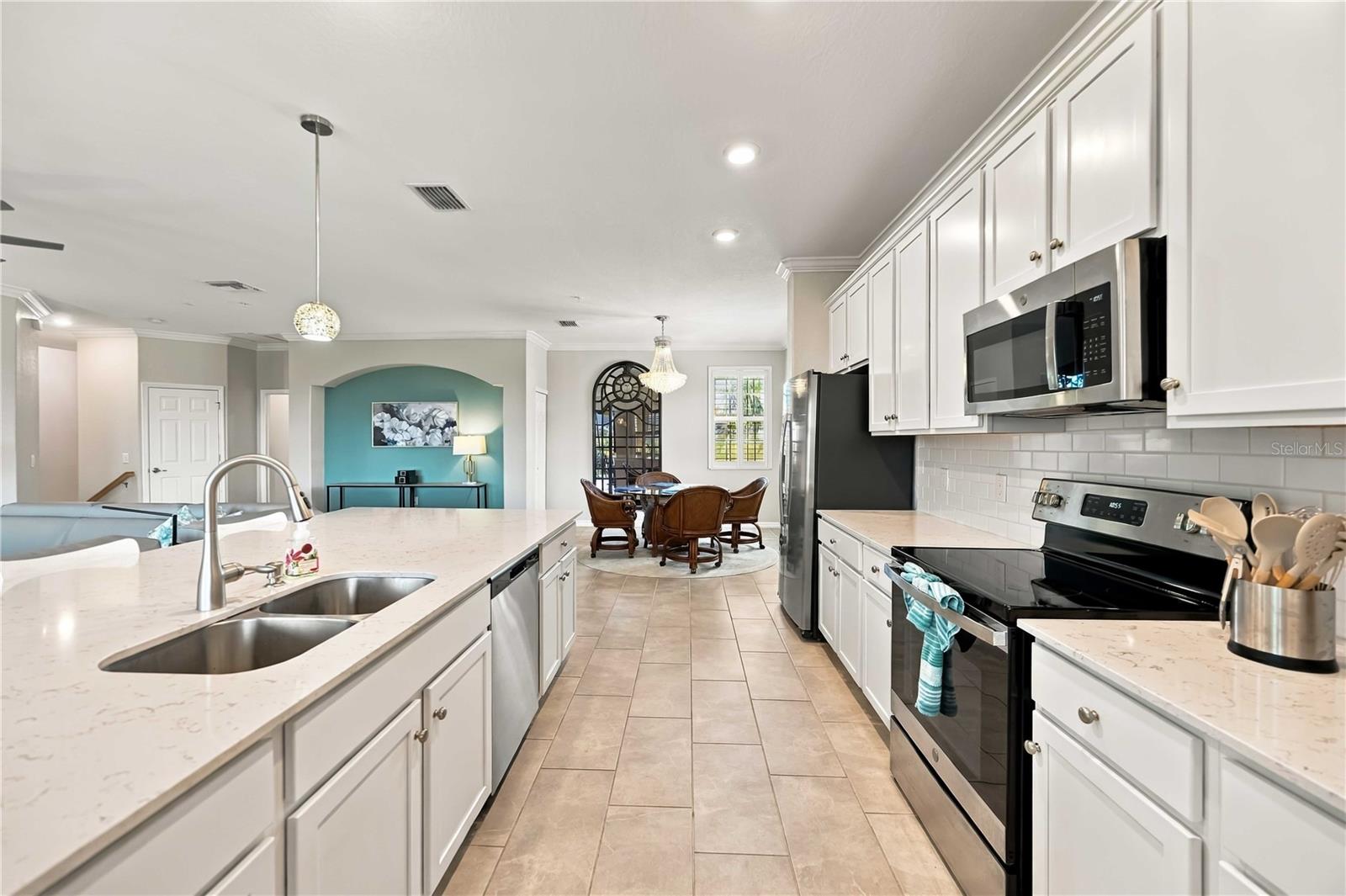 10817 TARFLOWER DR #201 — photo 19