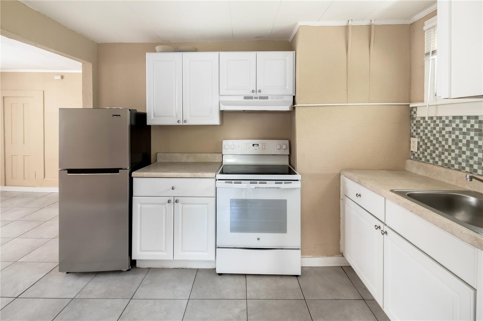 418 E AMELIA AVE #C — photo 13