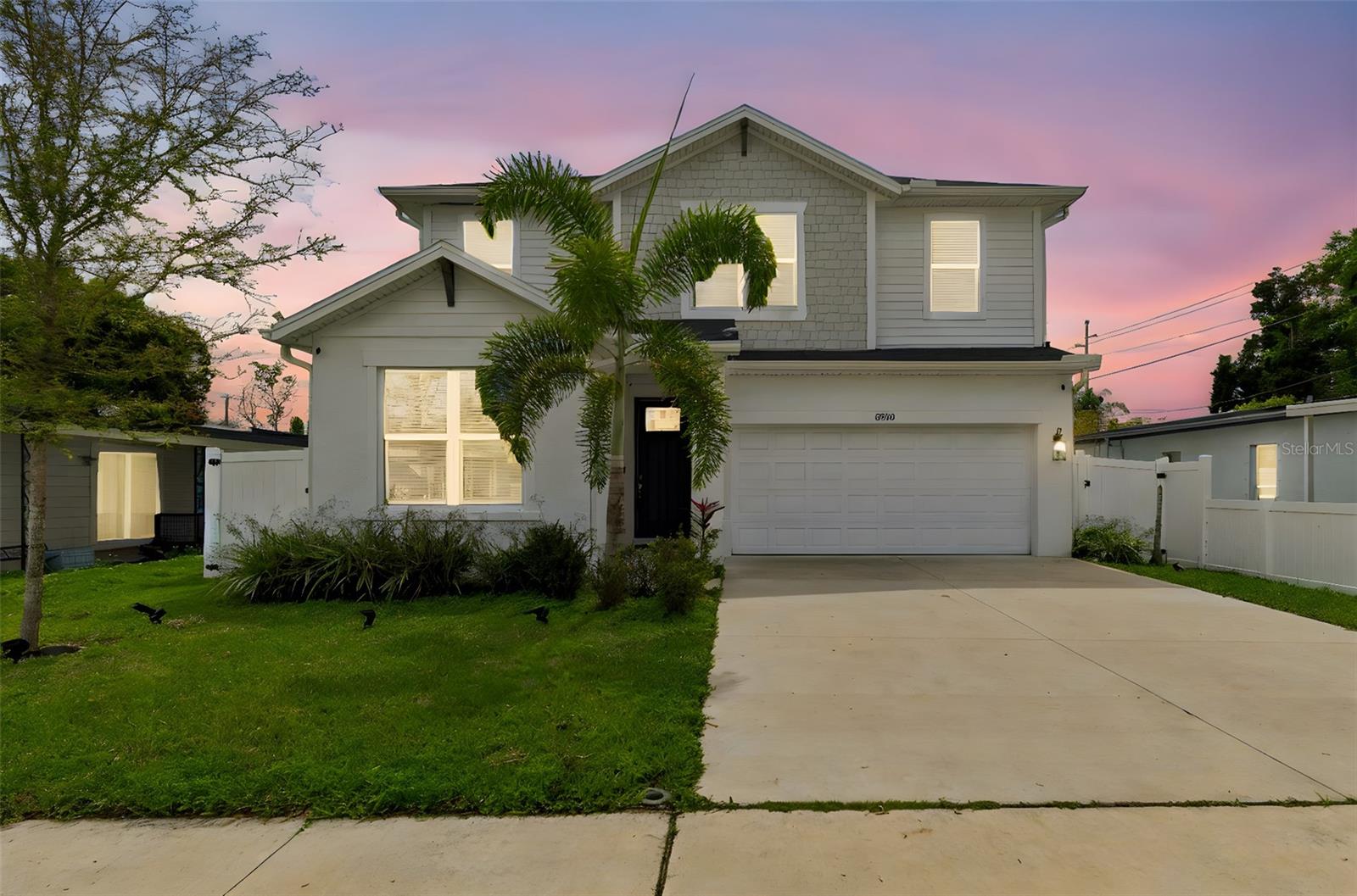 3920 W LEMON ST — photo 3