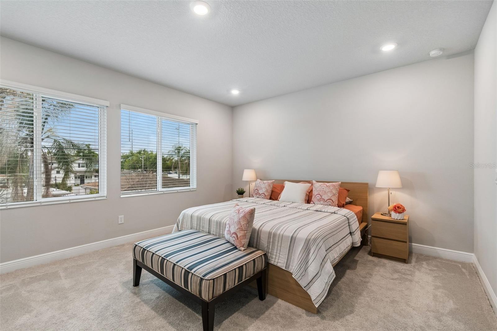 3920 W LEMON ST — photo 40