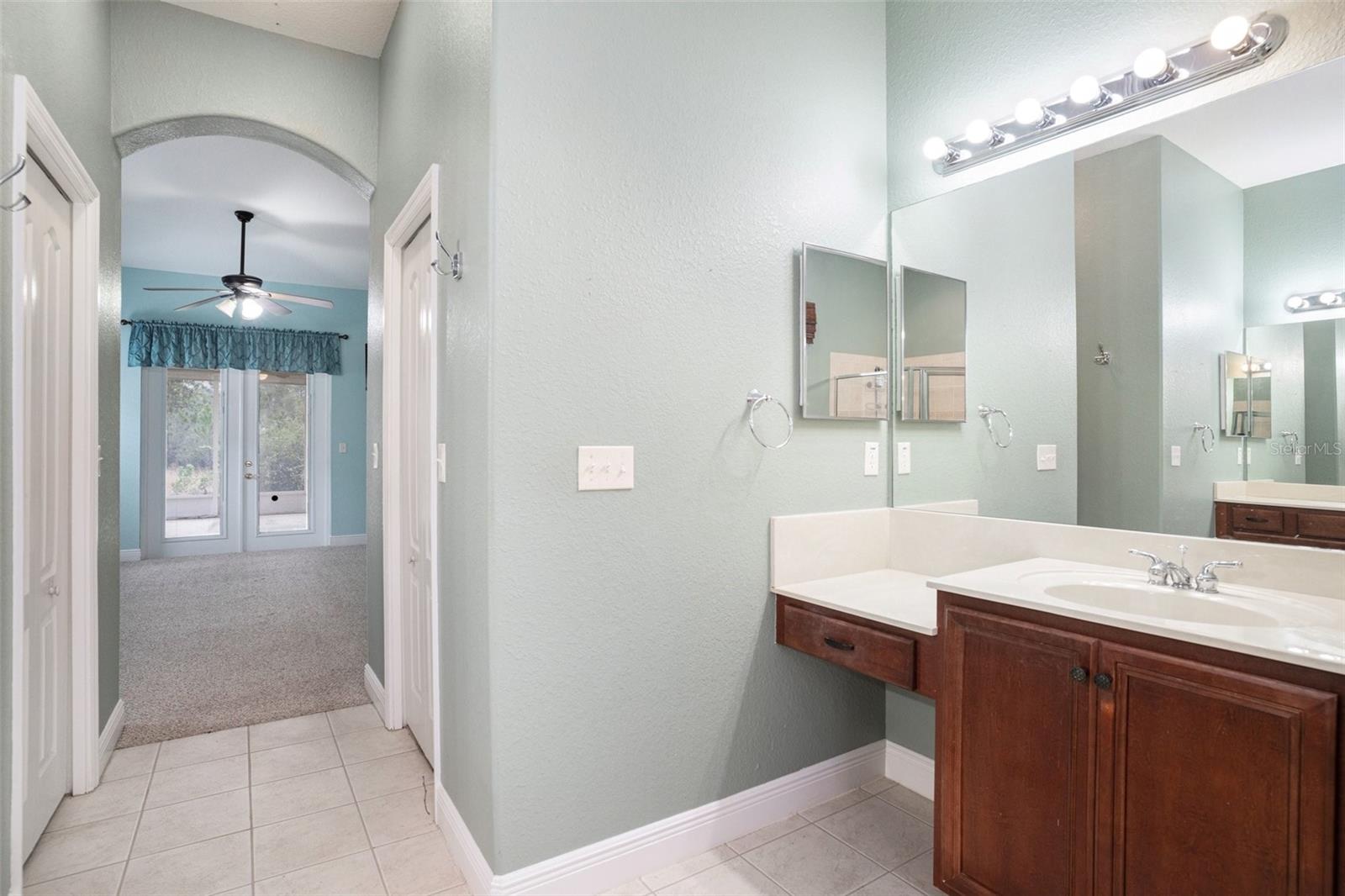 9916 CLEGHORN DR — photo 8