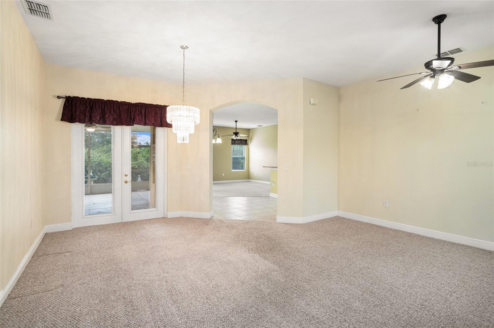 9916 CLEGHORN DR — photo 5