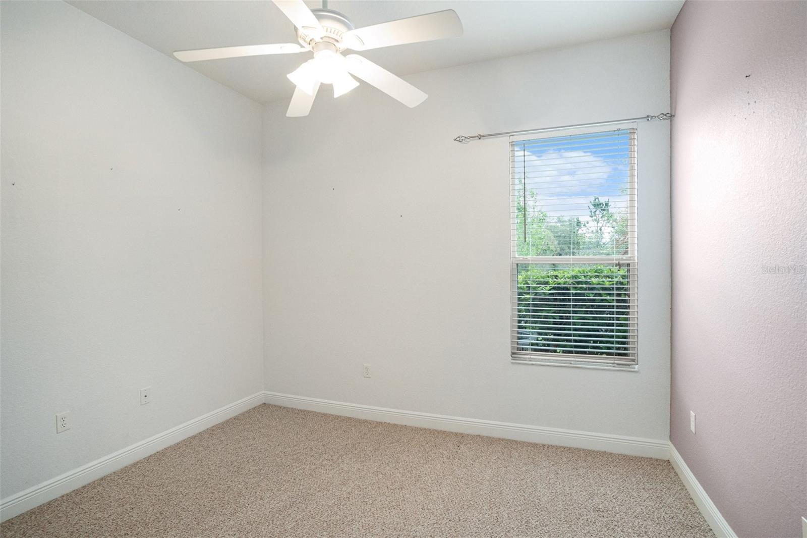 9916 CLEGHORN DR — photo 17