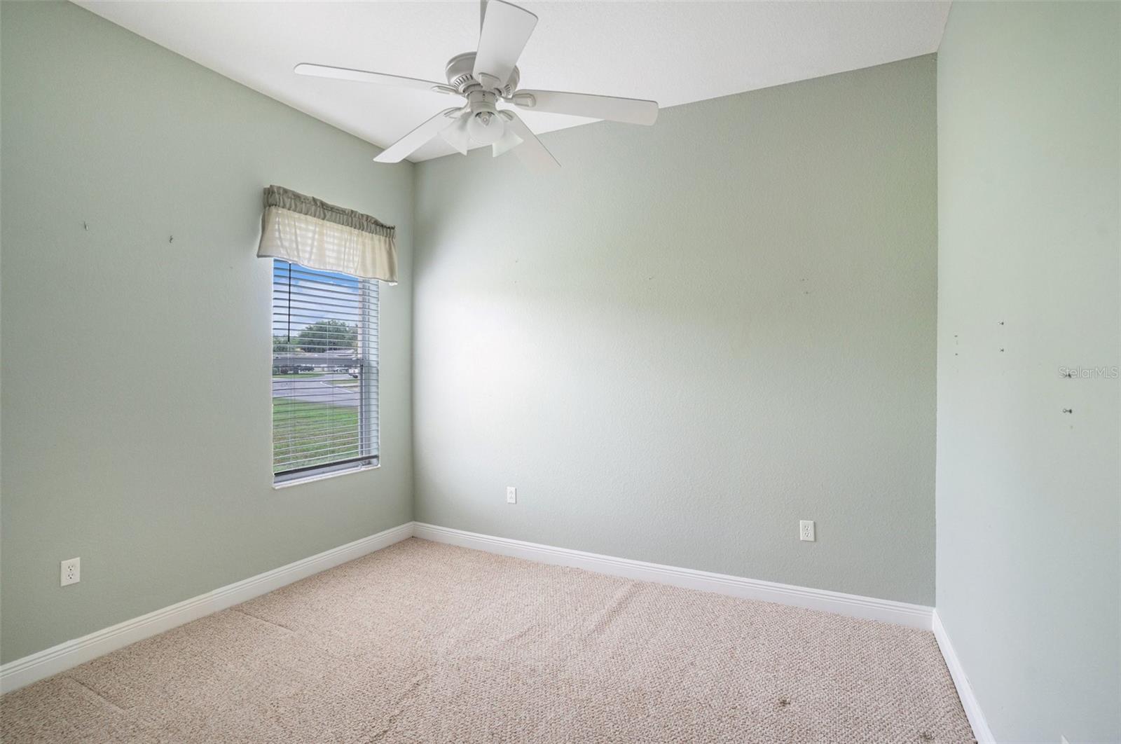 9916 CLEGHORN DR — photo 19