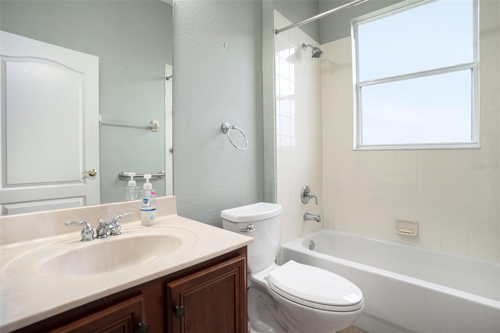 9916 CLEGHORN DR — photo 18
