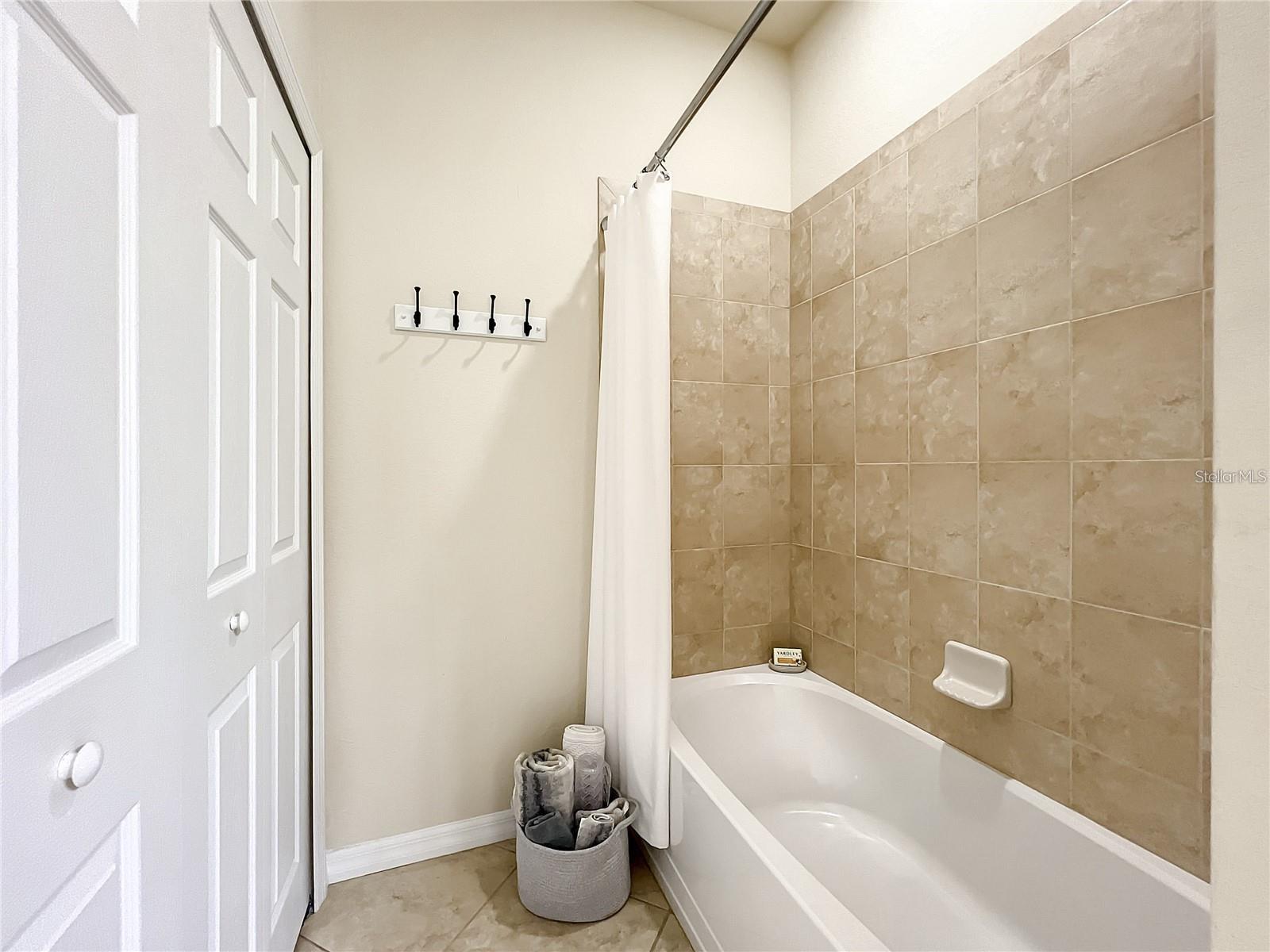 8205 GRAND ESTUARY TRL #403 — photo 25