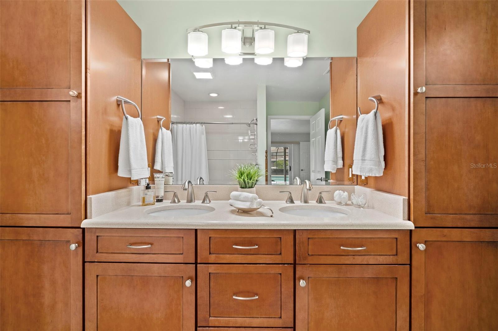511 RIVIERA BAY DR NE — photo 20