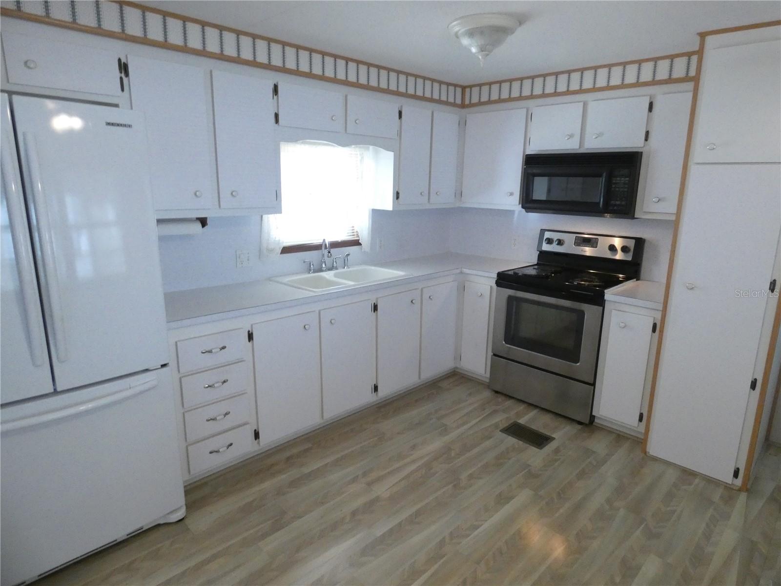 3608 TIKI DR — photo 23