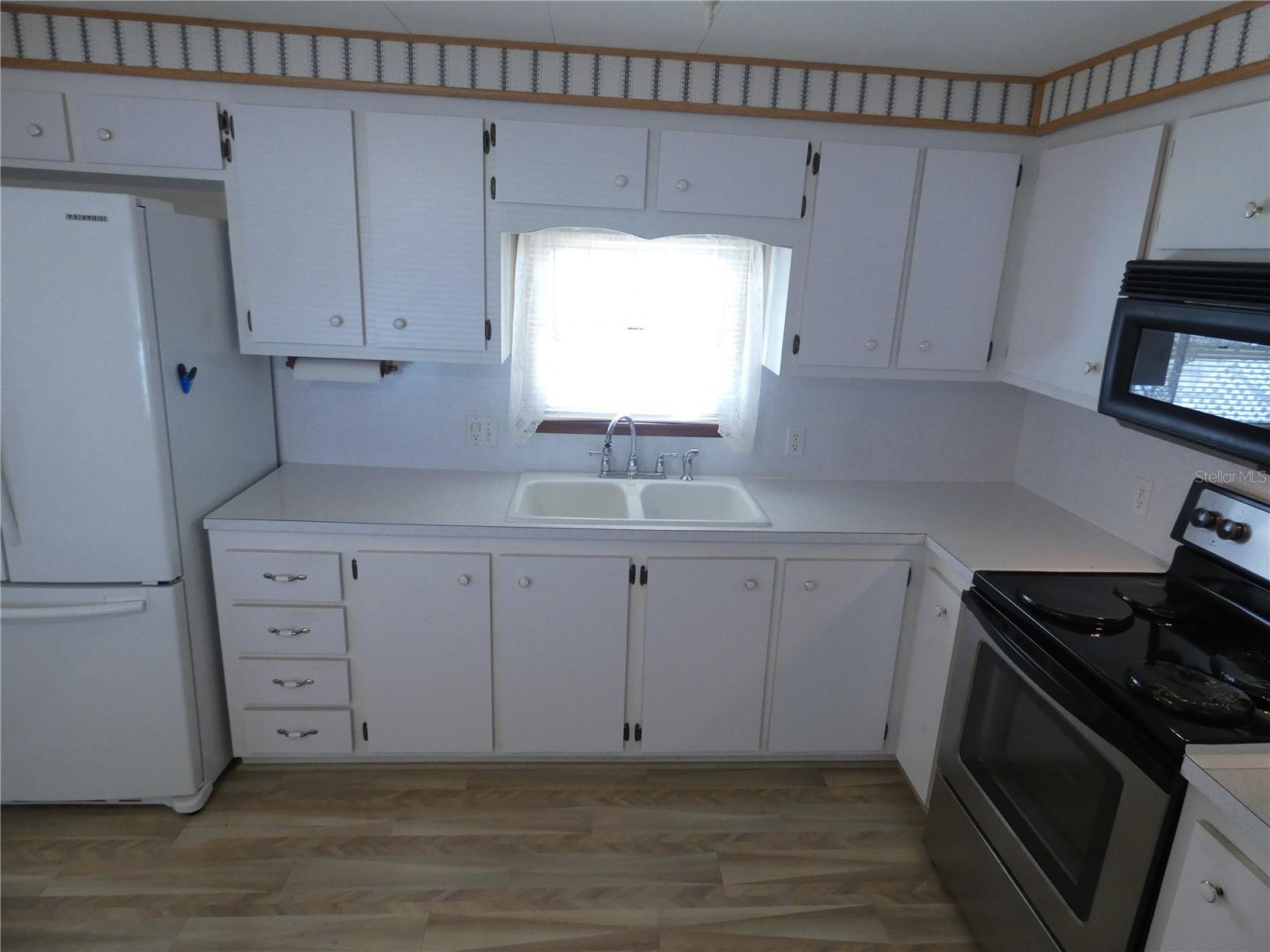 3608 TIKI DR — photo 31