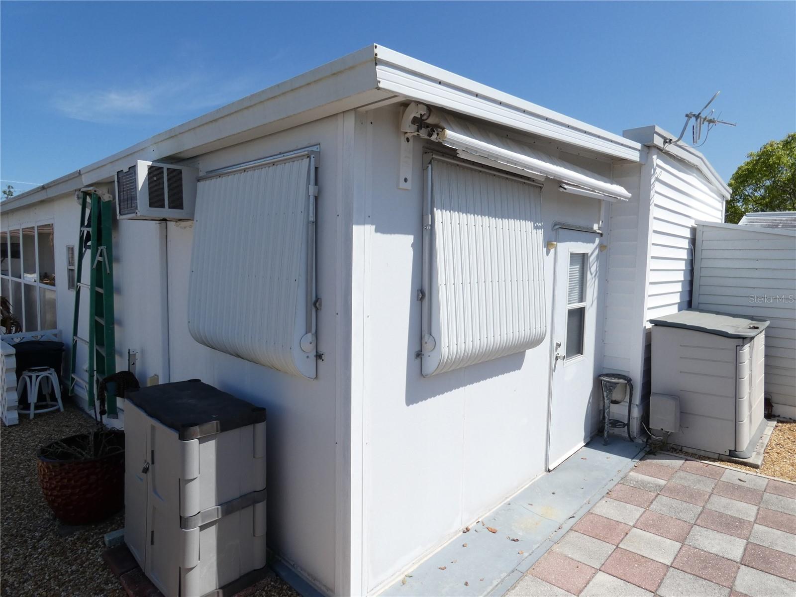 3608 TIKI DR — photo 13