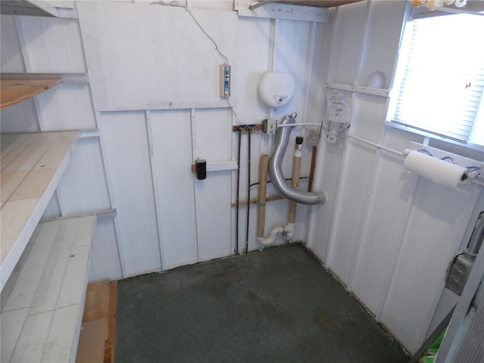 3608 TIKI DR — photo 16
