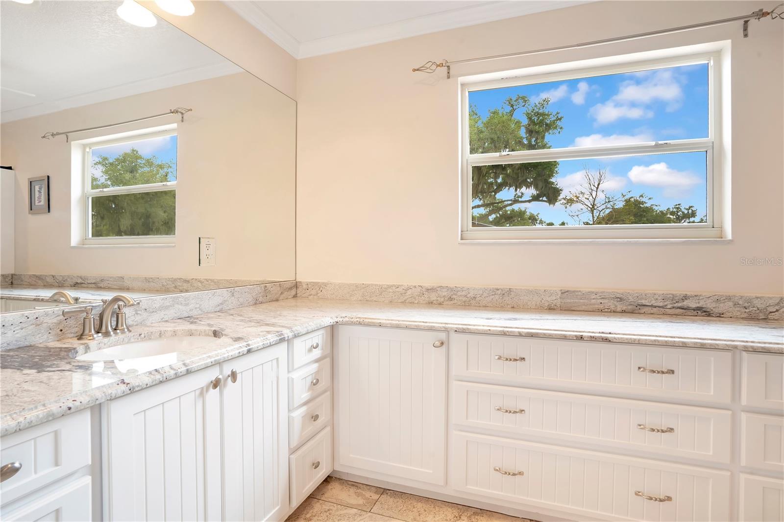 1401 BUELL CT — photo 31