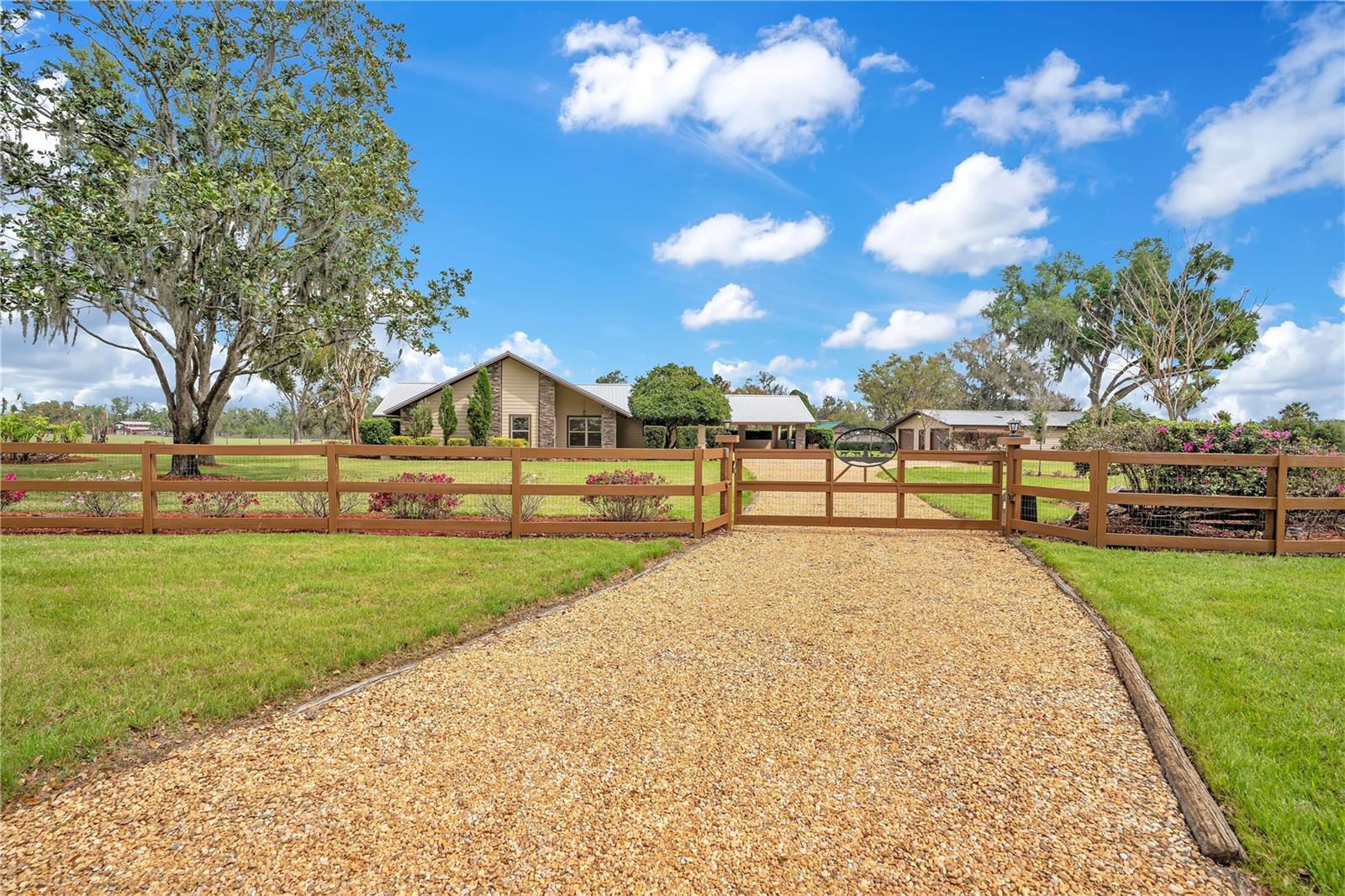 1401 BUELL CT — photo 45