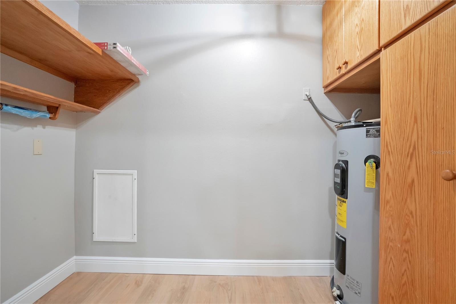 1401 BUELL CT — photo 14