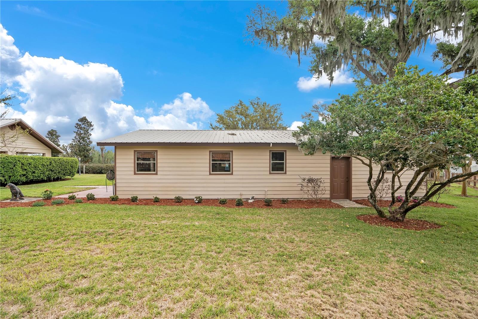 1401 BUELL CT — photo 62