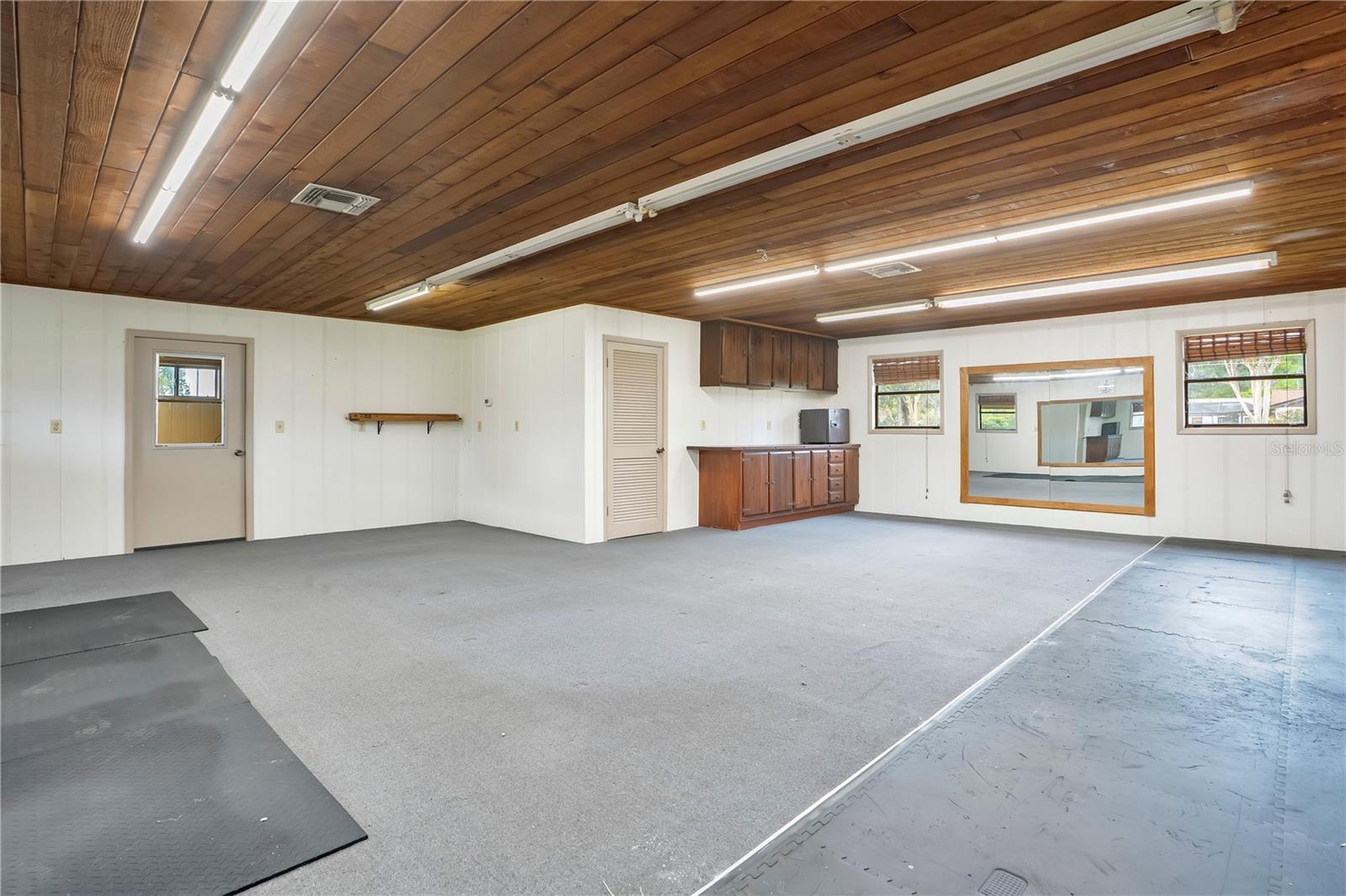 1401 BUELL CT — photo 64