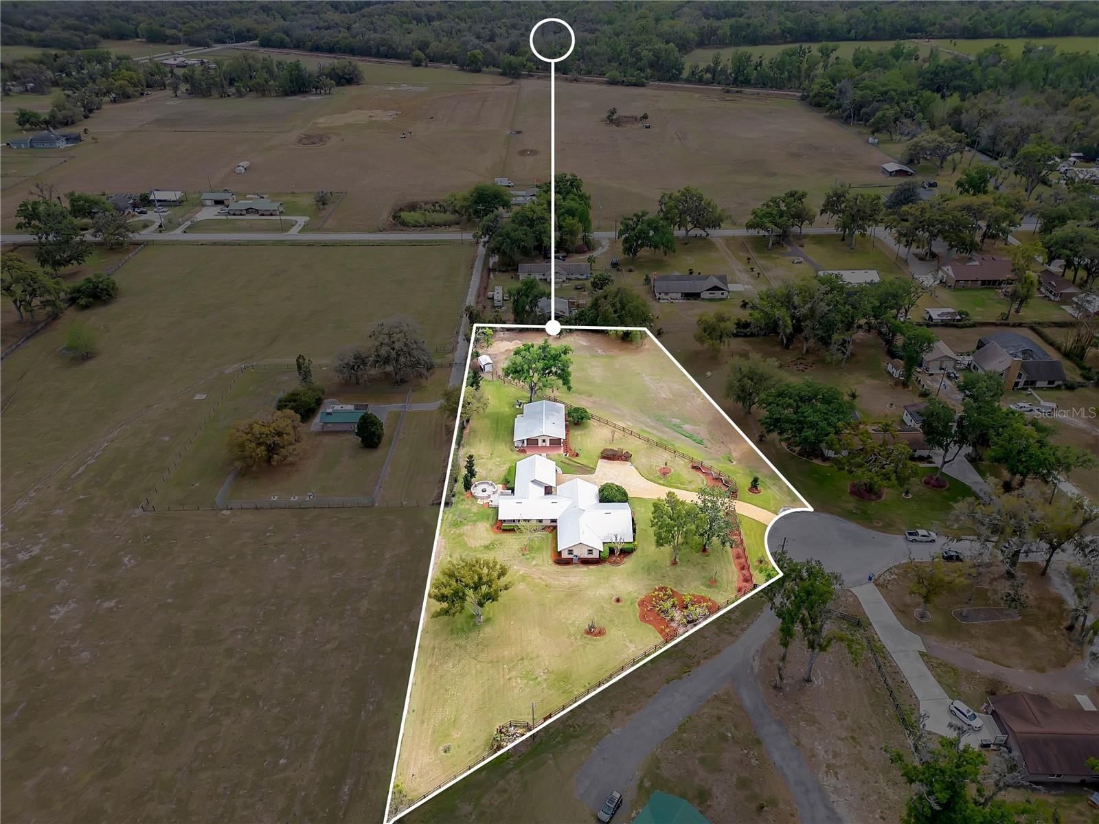1401 BUELL CT — photo 70