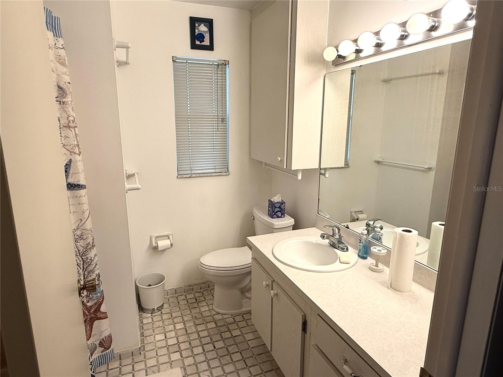 390 301 BLVD W #8A — photo 29