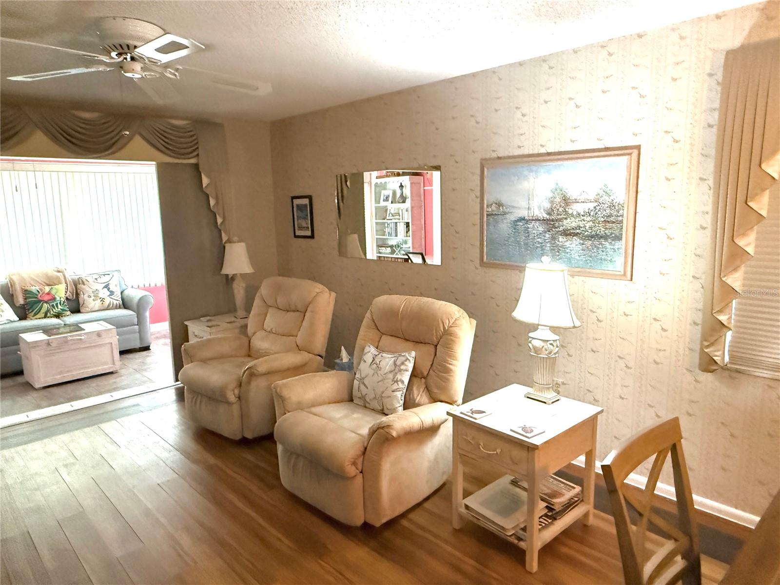390 301 BLVD W #8A — photo 6