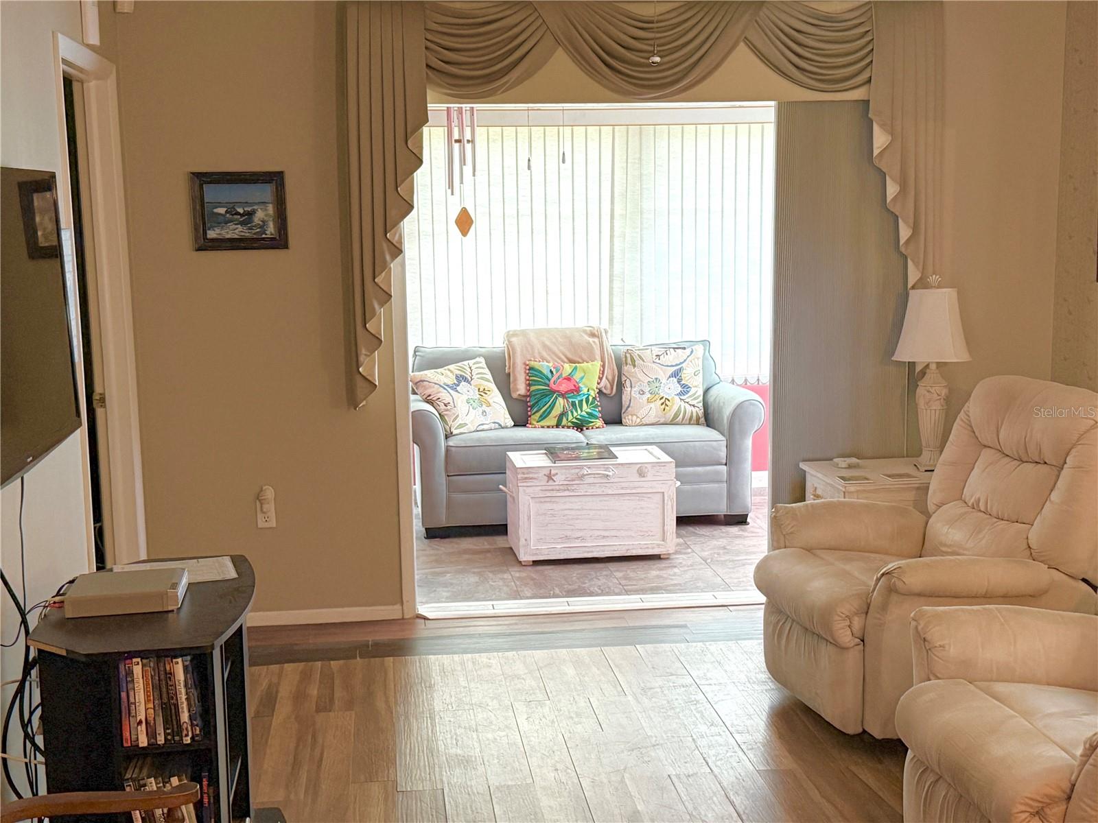 390 301 BLVD W #8A — photo 20