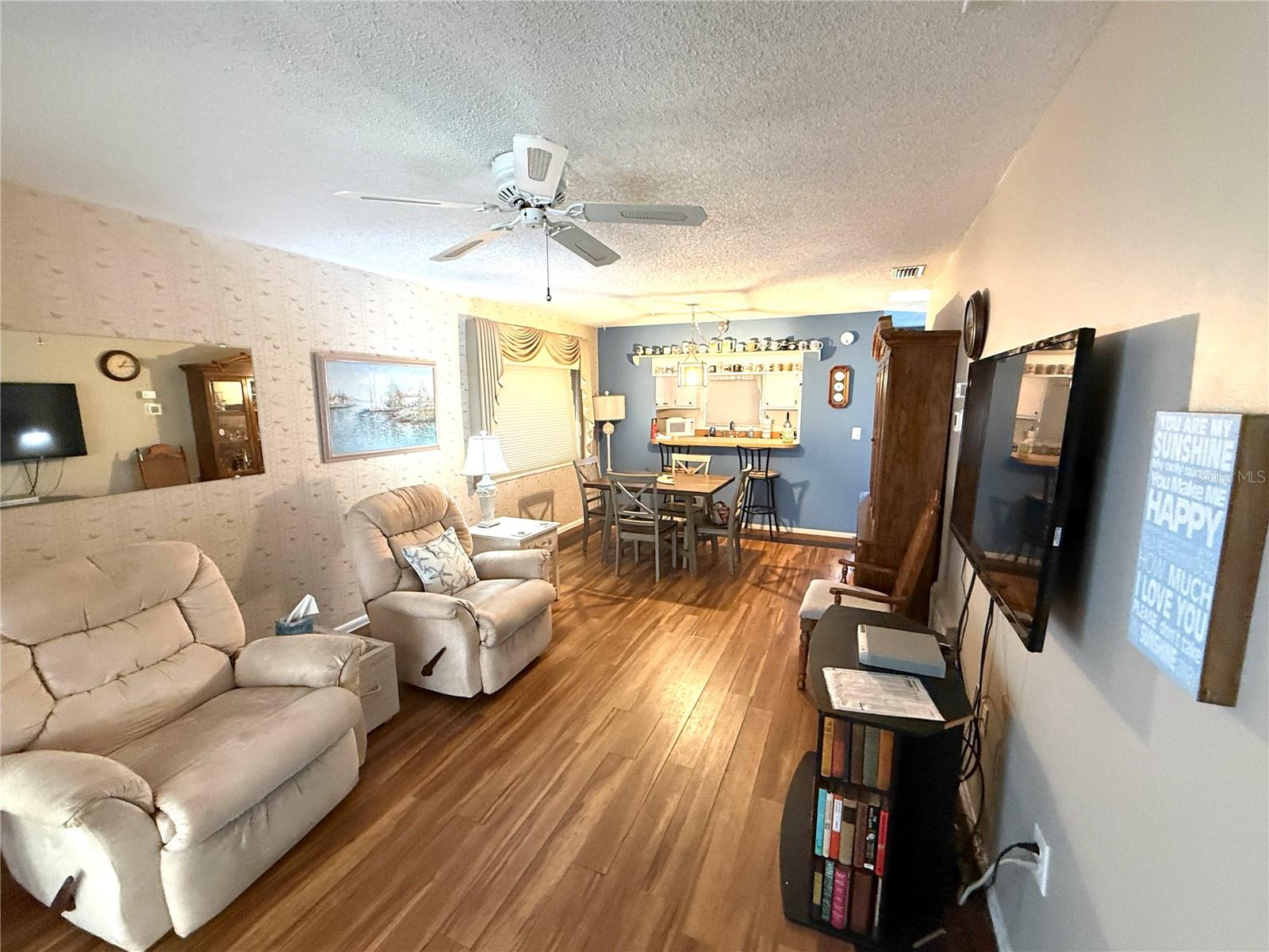 390 301 BLVD W #8A — photo 10