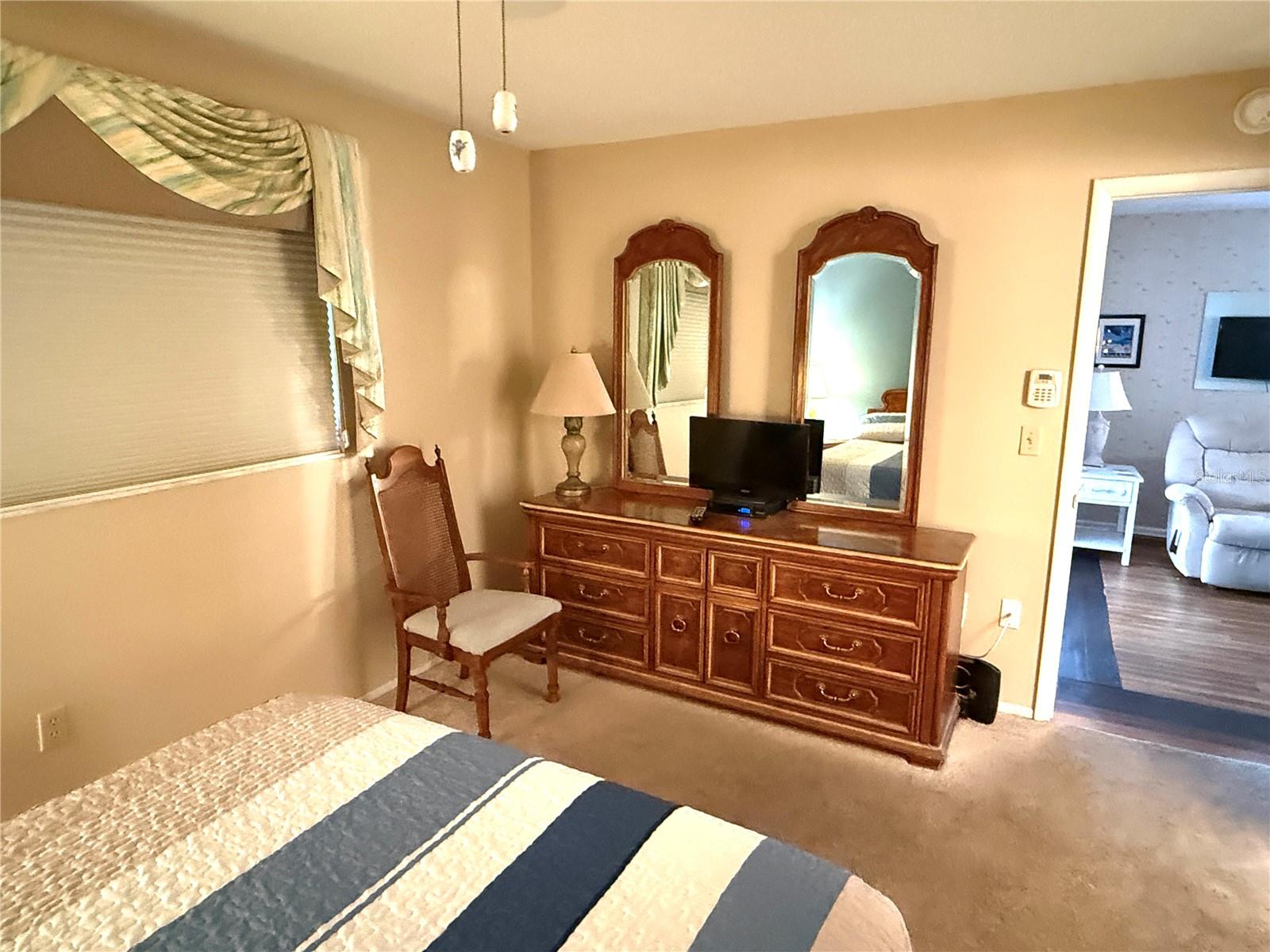390 301 BLVD W #8A — photo 24