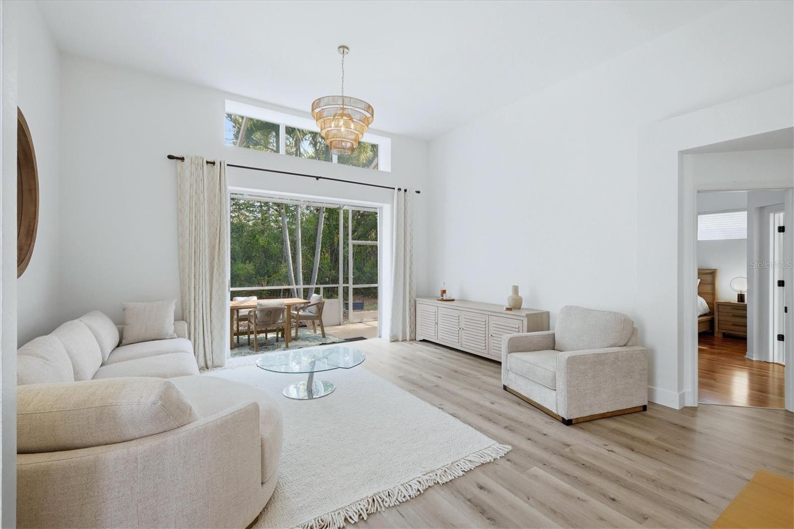 7904 HAMPTON CT — photo 10