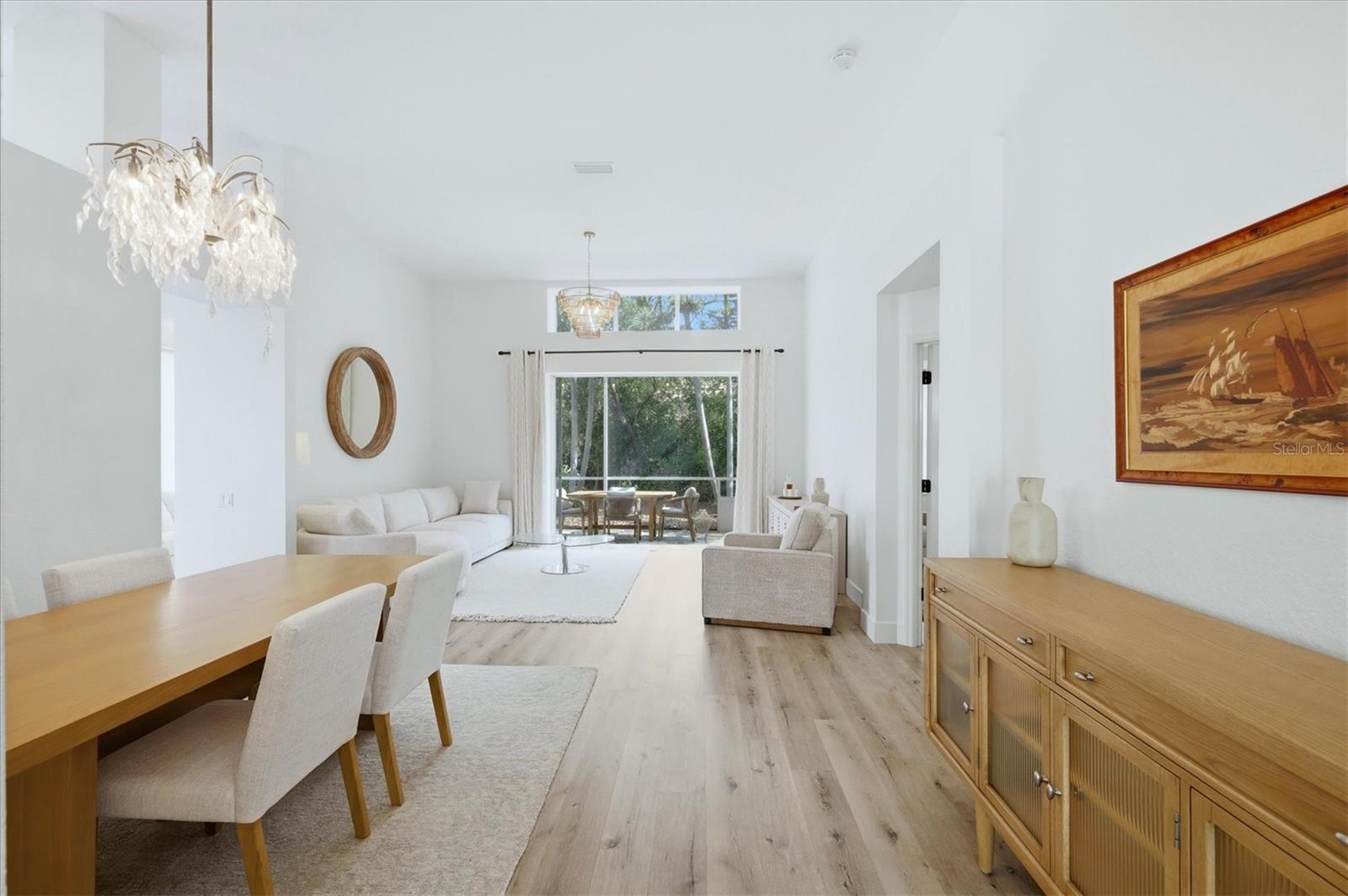 7904 HAMPTON CT — photo 8