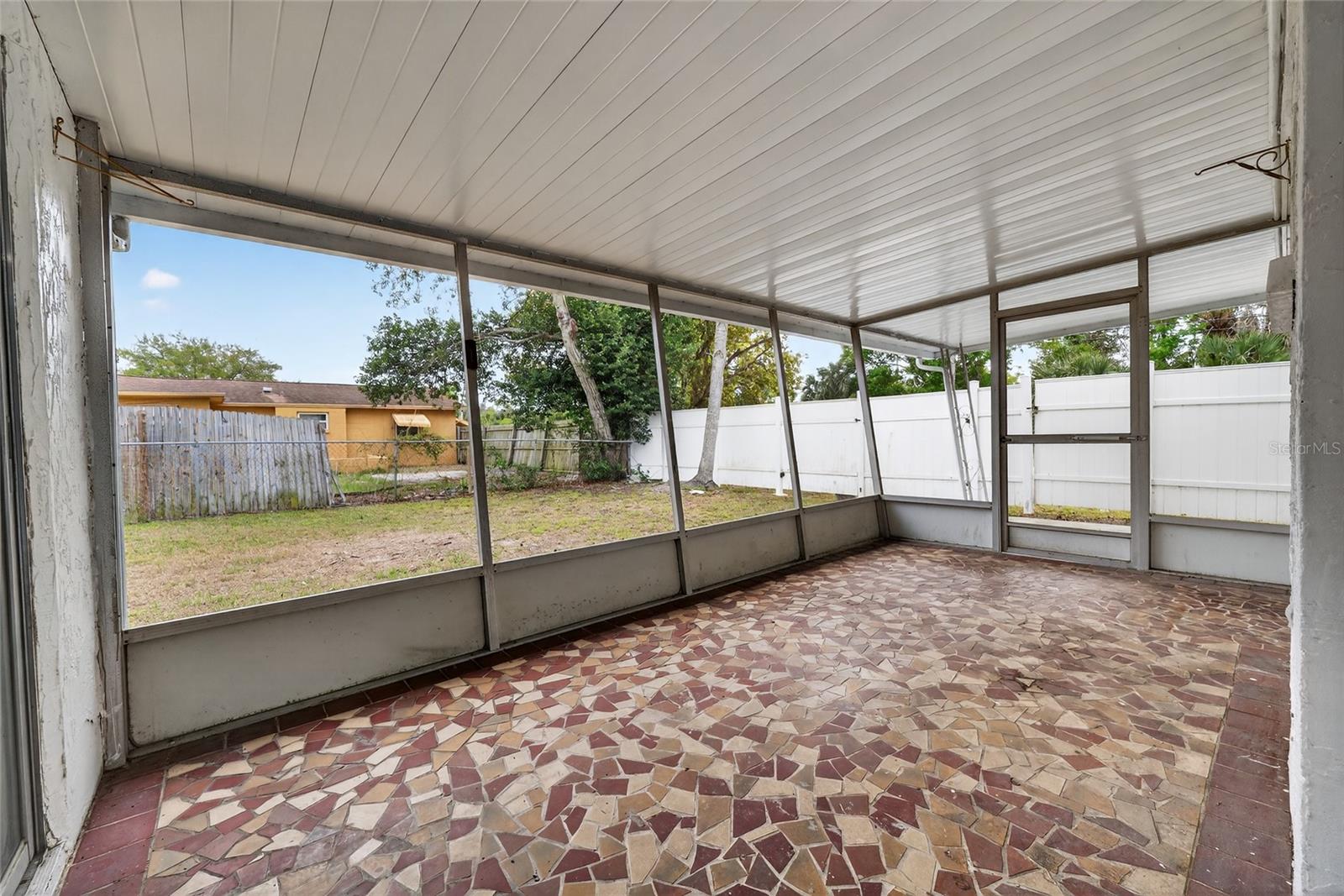 1012 PRESCOTT LN — photo 38