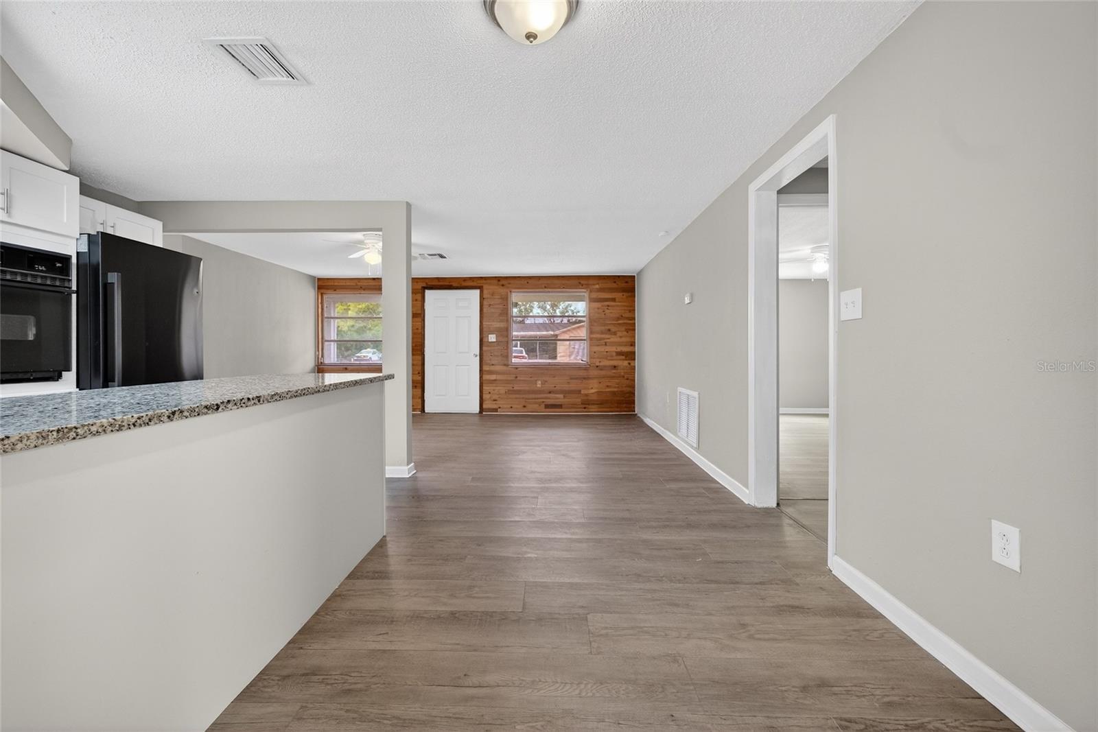 1012 PRESCOTT LN — photo 13