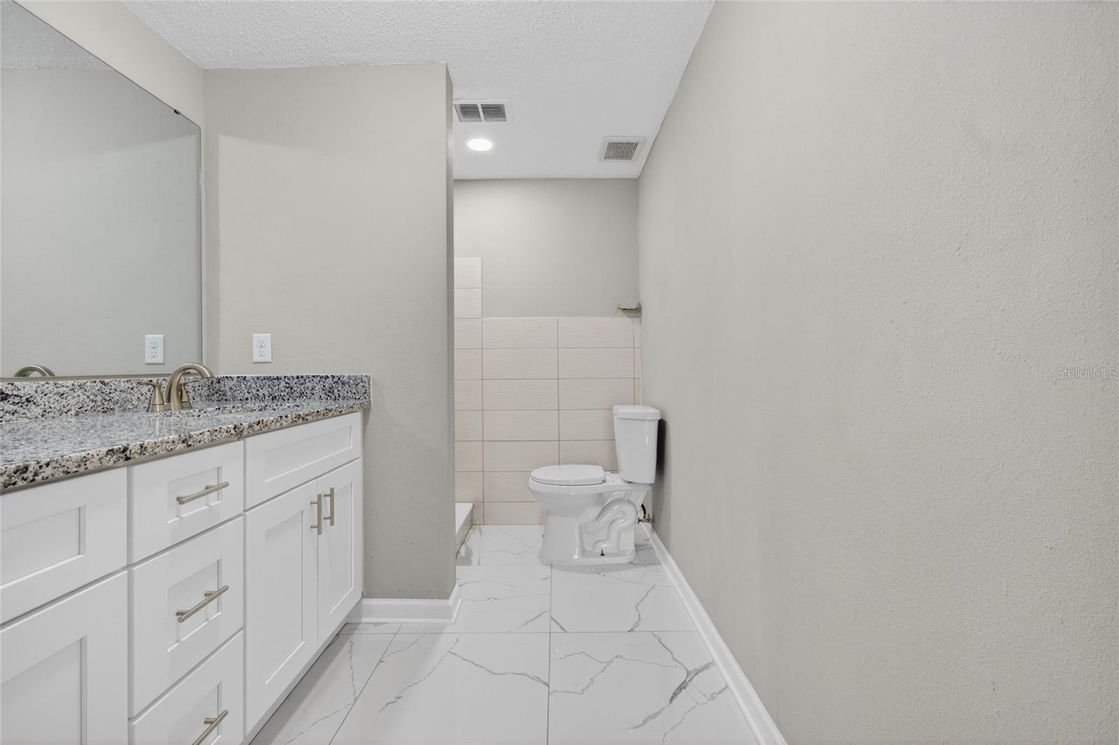 1012 PRESCOTT LN — photo 32