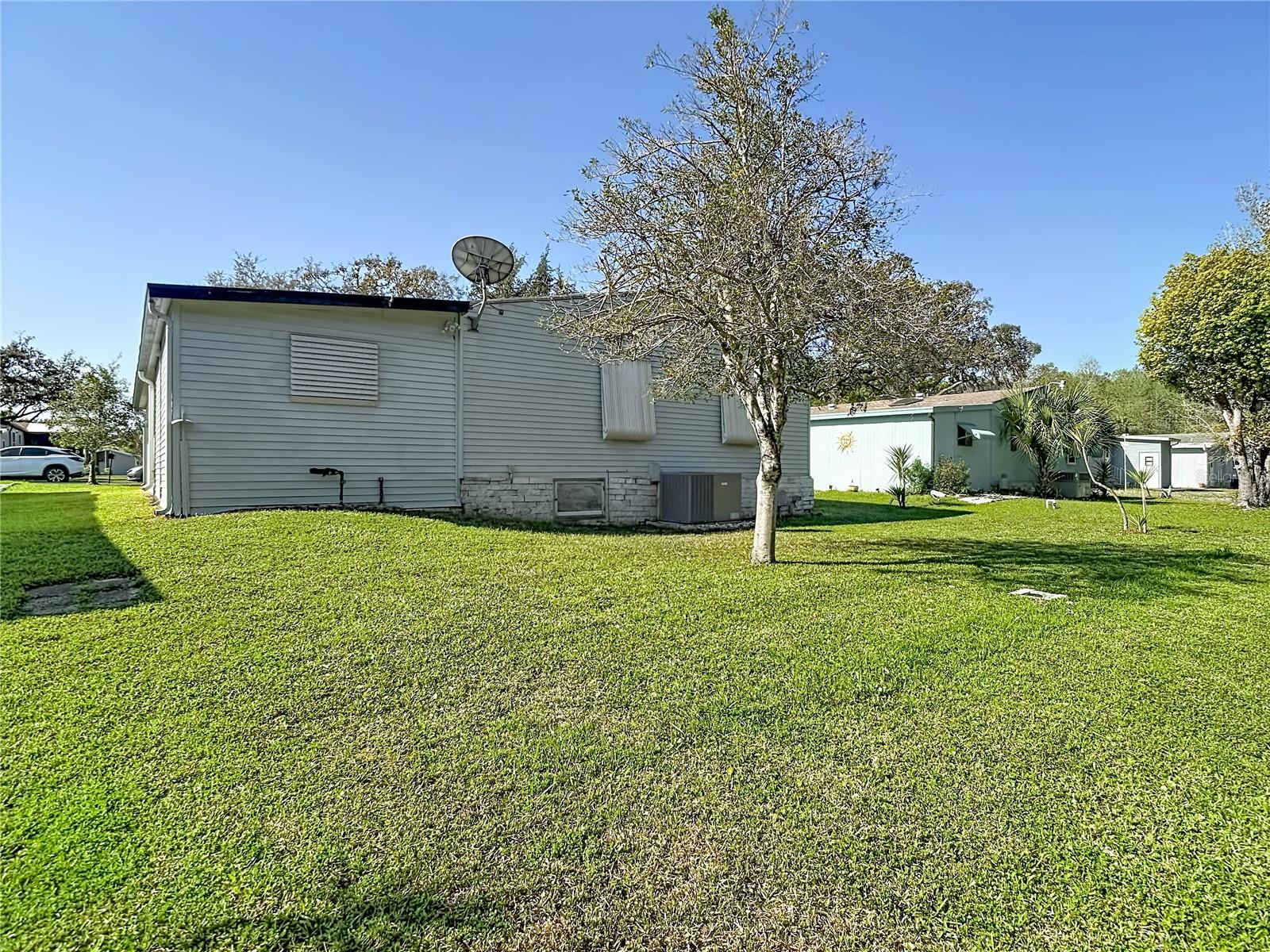 10321 MARINETTE AVE — photo 40