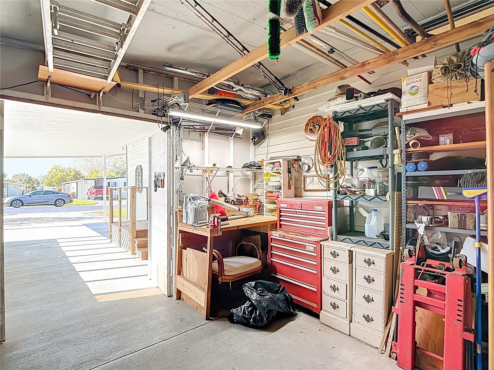 10321 MARINETTE AVE — photo 36