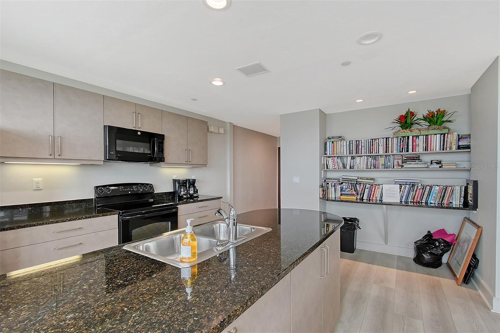 988 BLVD OF THE ARTS #1411 — photo 49