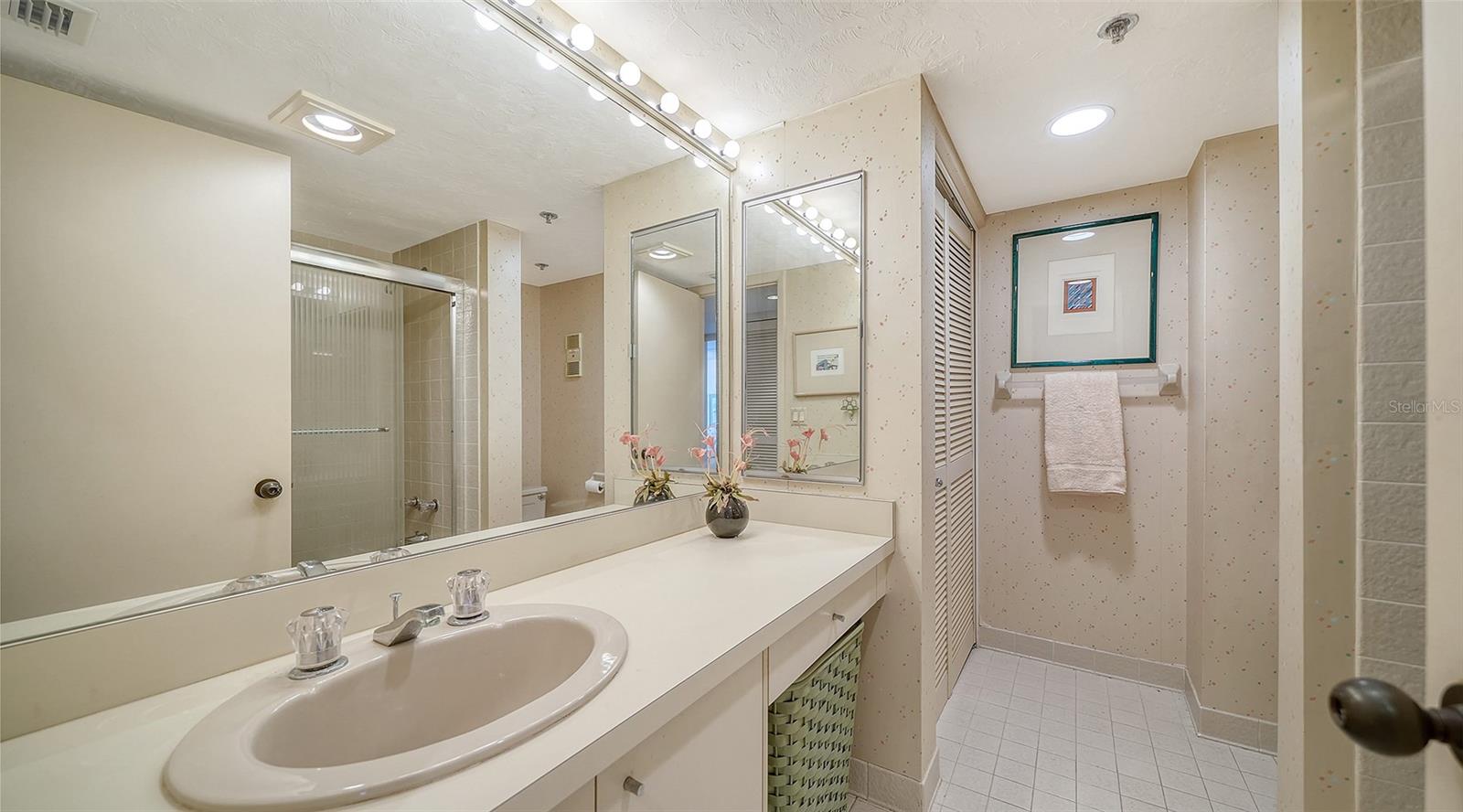 988 BLVD OF THE ARTS #1411 — photo 18