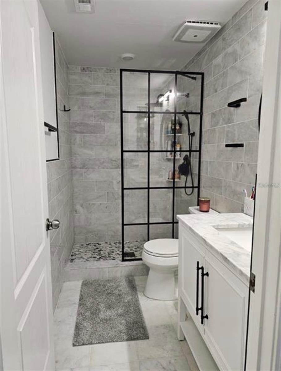 4393 FENNWOOD CT — photo 21