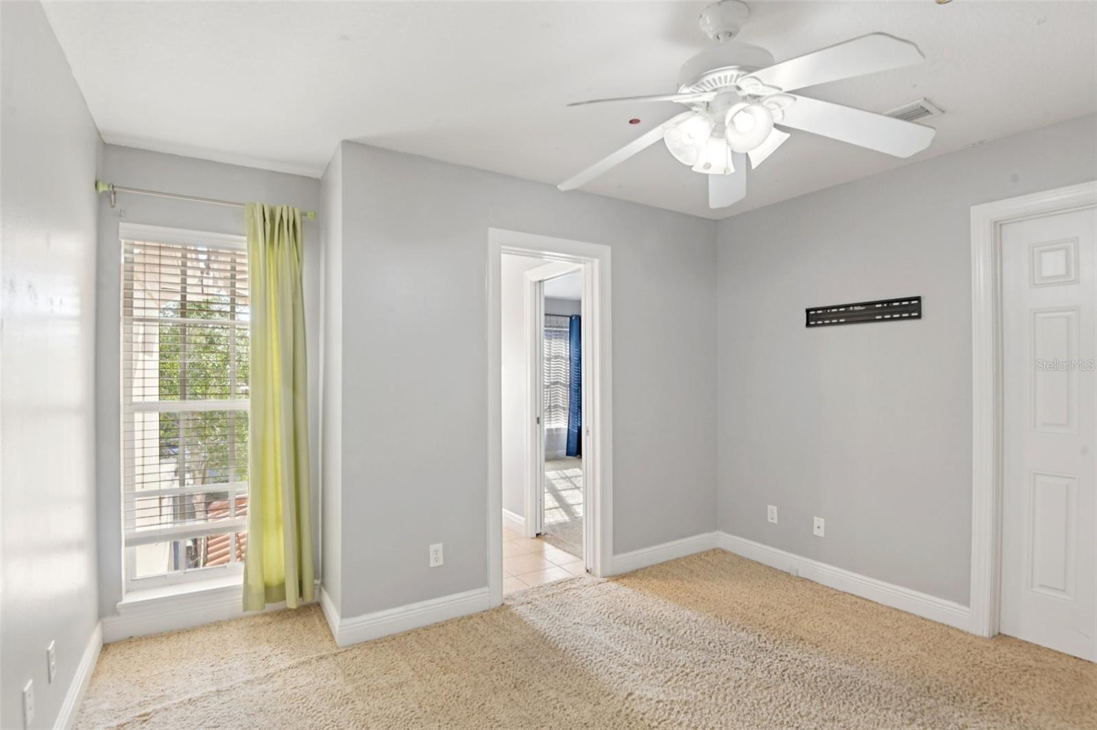 300 VALENCIA CIR — photo 26