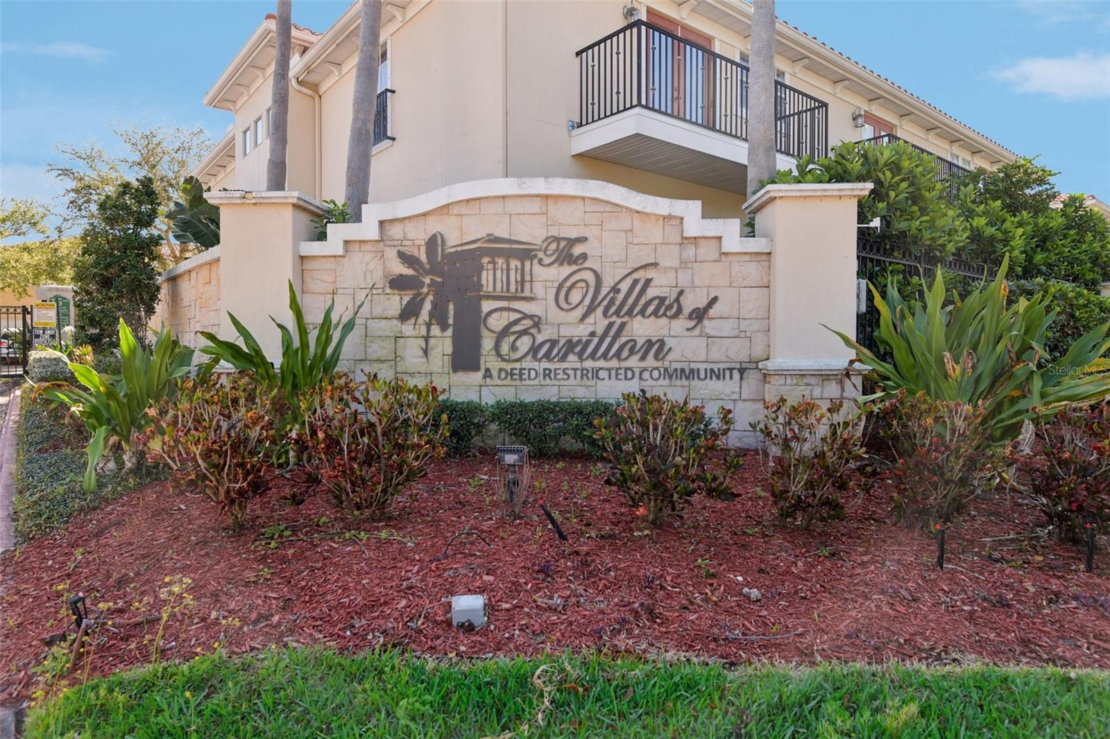 300 VALENCIA CIR — photo 42