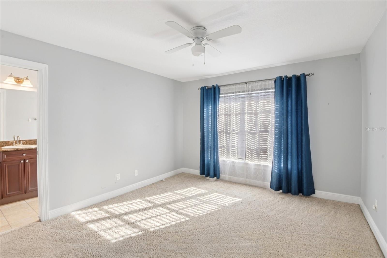300 VALENCIA CIR — photo 30