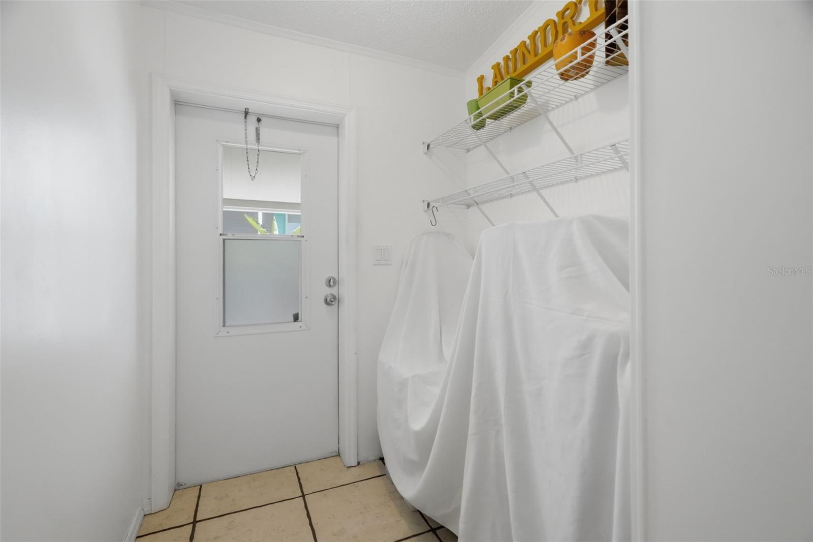 6907 AMERICANA DR NE #101 — photo 28