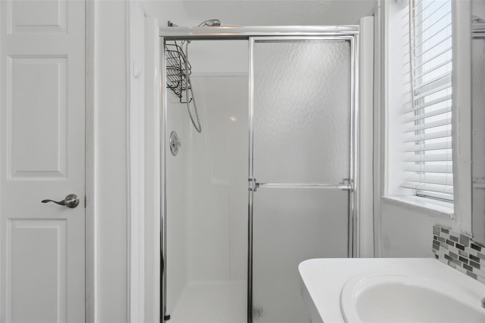 6907 AMERICANA DR NE #101 — photo 25