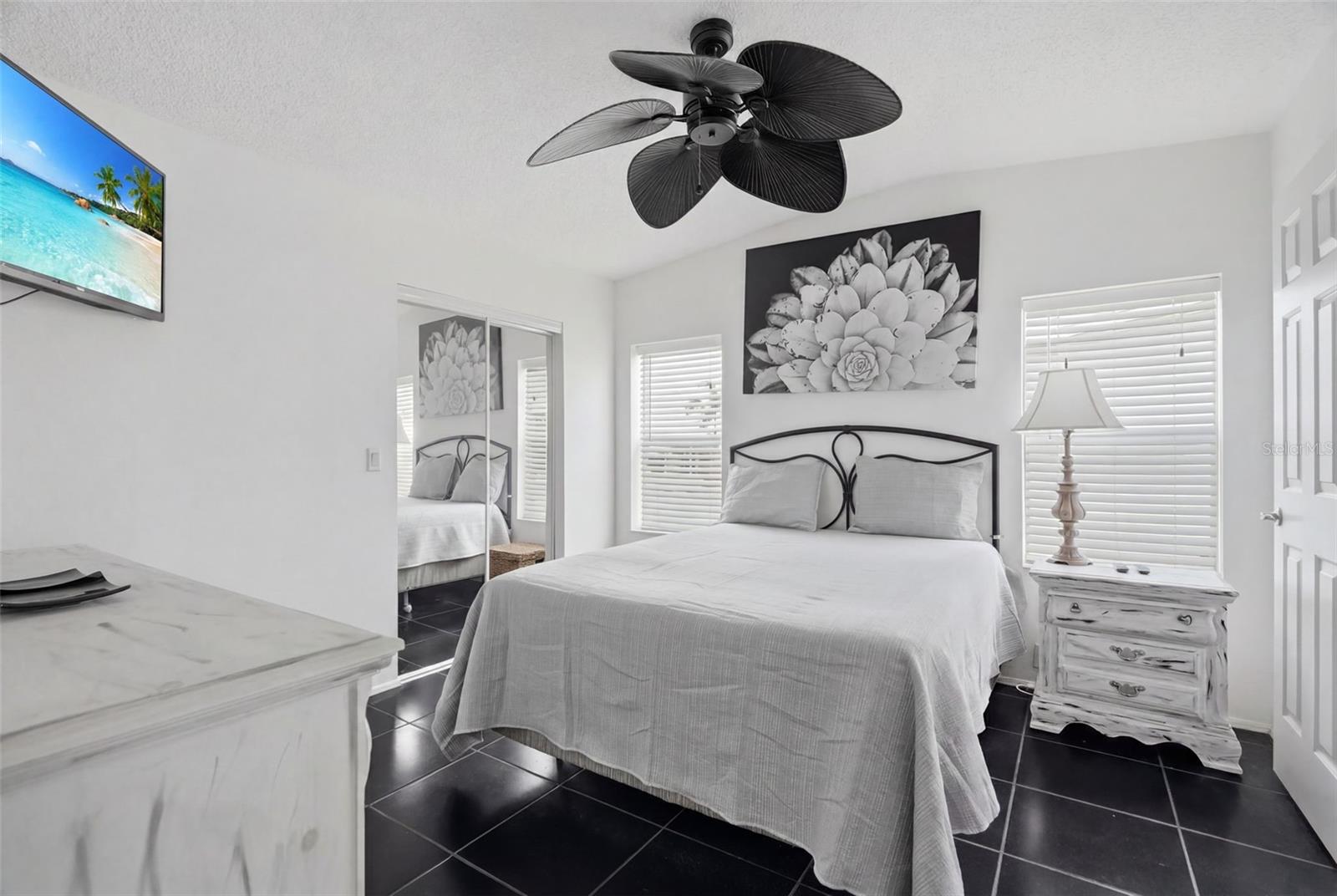 6907 AMERICANA DR NE #101 — photo 22