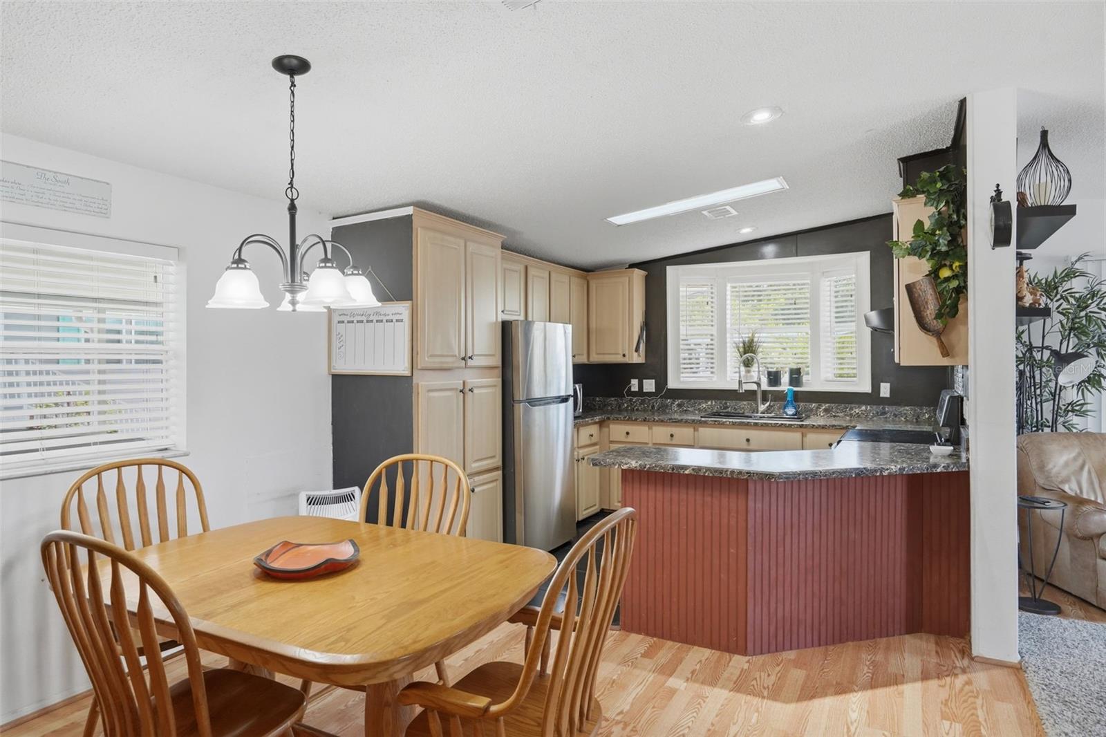 6907 AMERICANA DR NE #101 — photo 16
