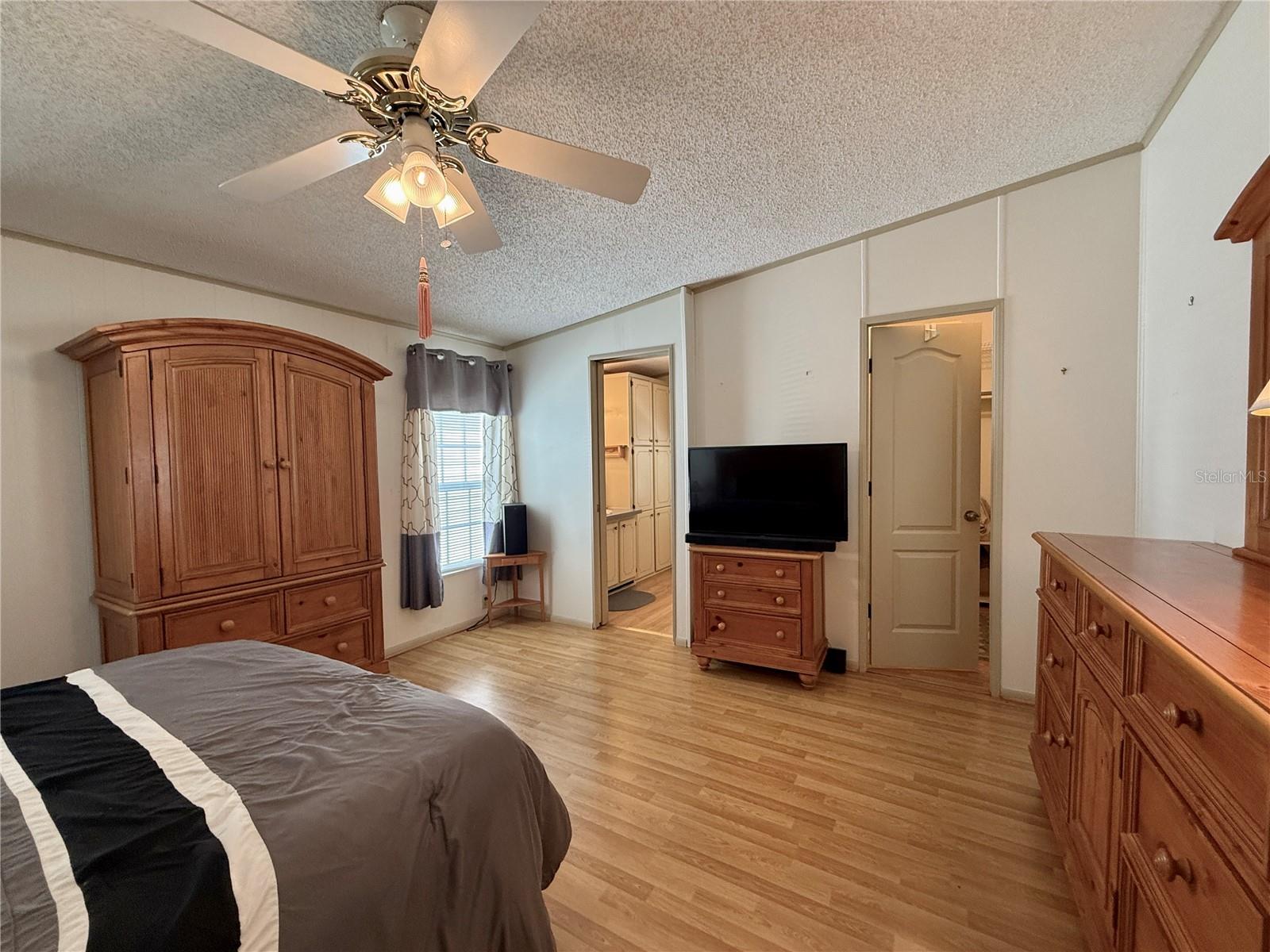 101 SAINT GEORGE CT — photo 13