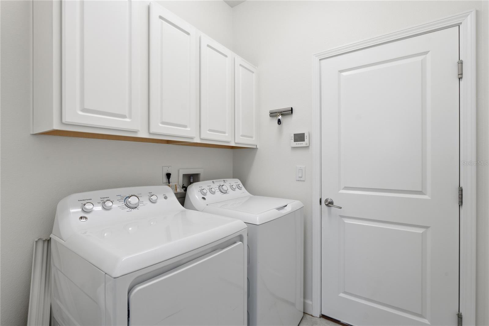 8960 SHADYSIDE LN — photo 23