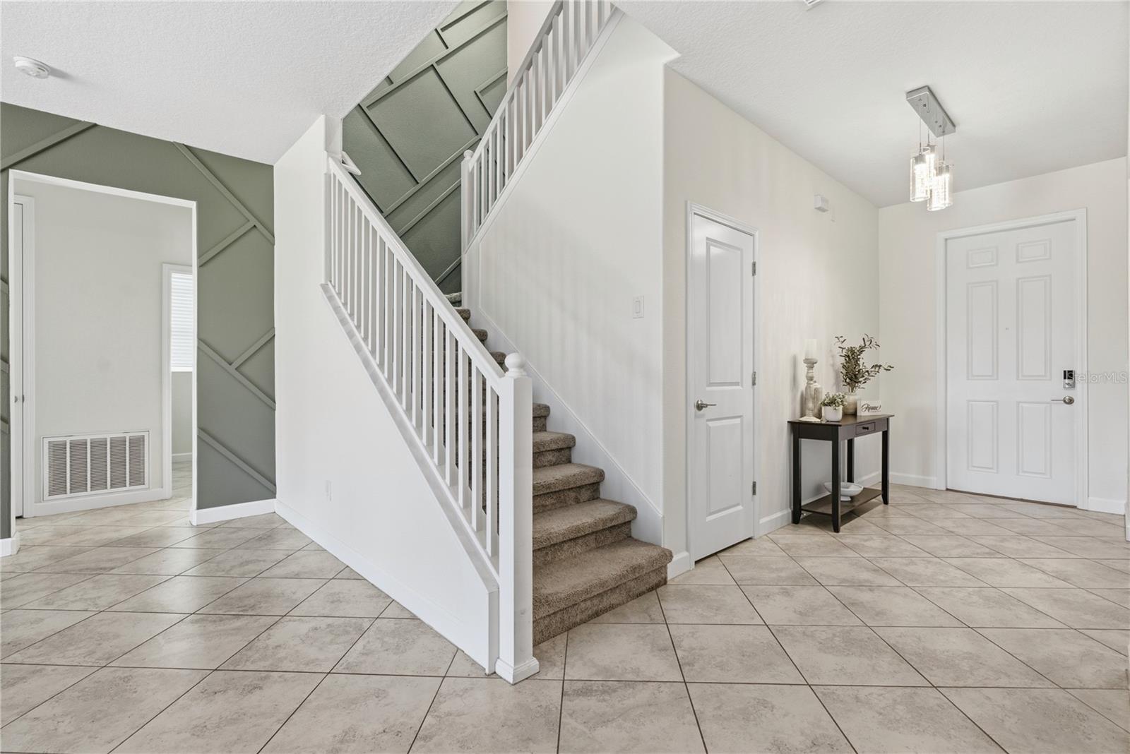 8960 SHADYSIDE LN — photo 8