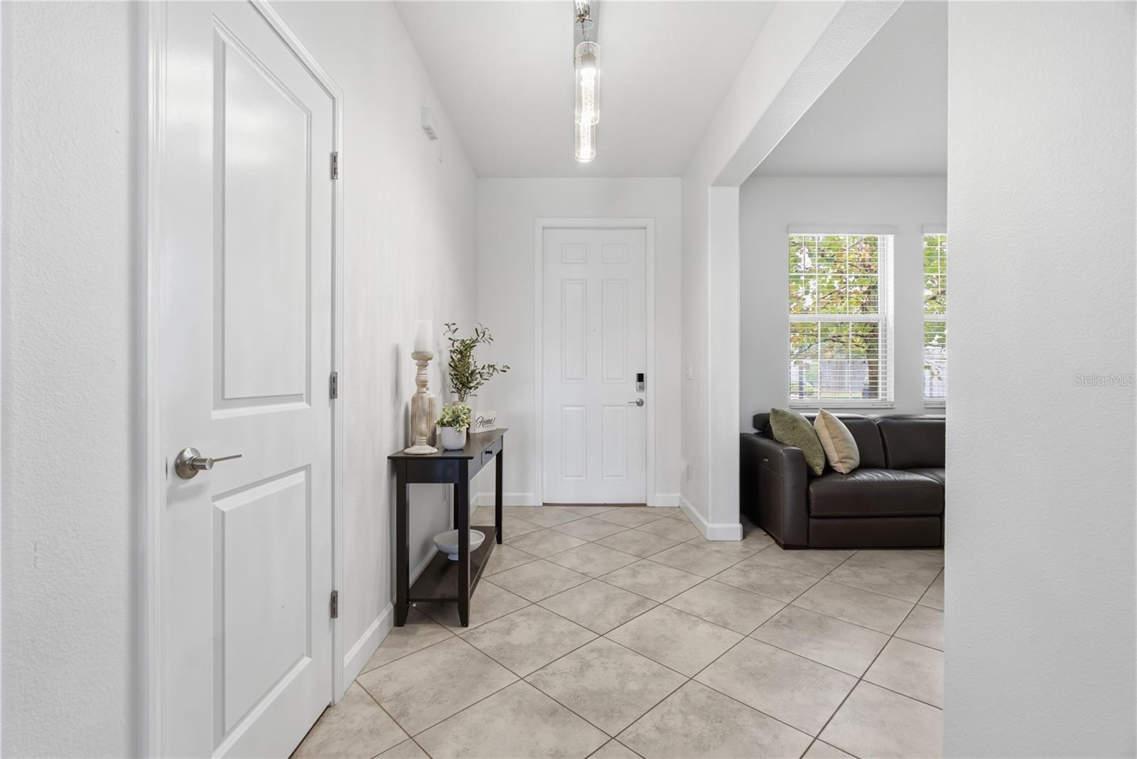 8960 SHADYSIDE LN — photo 5